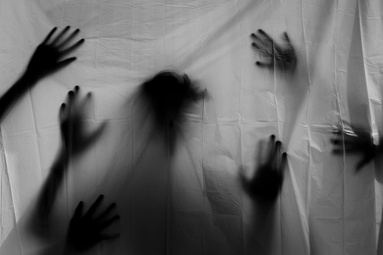 Cómo crear un disfraz de Halloween inspirado en personajes de terror
